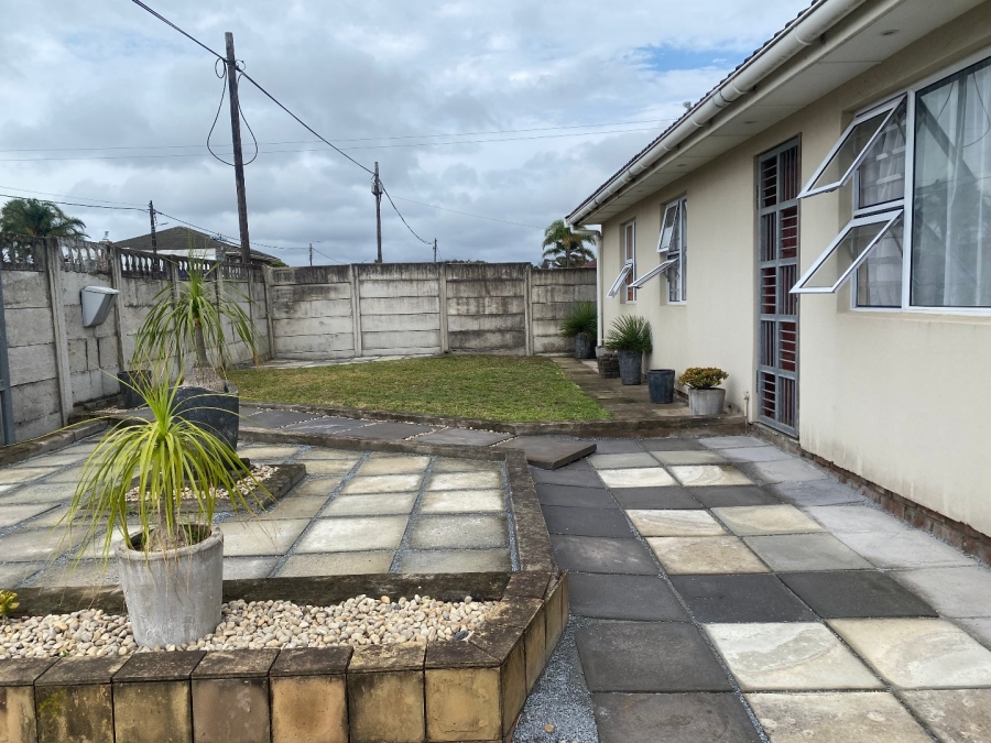 2 Bedroom Property for Sale in Gonubie Eastern Cape